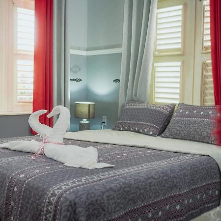 The Time Apartments Curacao Виллемстад Экстерьер фото